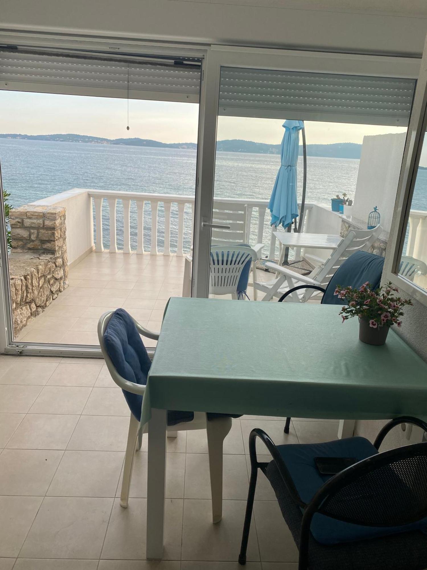 Вилла Sea House Бибинье Экстерьер фото